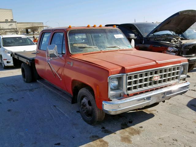 CCW33AZ138444 - 1980 CHEVROLET C30 CREWCB RED photo 1