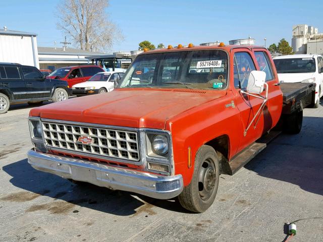 CCW33AZ138444 - 1980 CHEVROLET C30 CREWCB RED photo 2