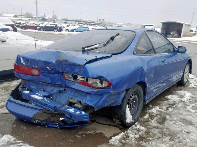 JH4DC4359YS011052 - 2000 ACURA INTEGRA LS BLUE photo 4