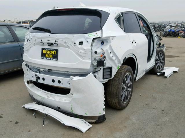 JM3KFADM1J0467317 - 2018 MAZDA CX-5 GRAND WHITE photo 4