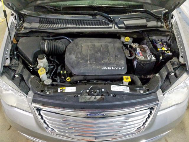 2C4RC1CG8GR222248 - 2016 CHRYSLER TOWN & COU SILVER photo 7