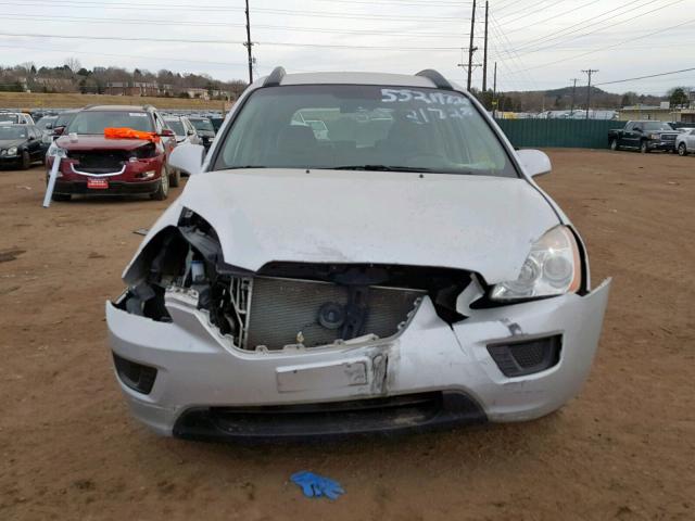 KNAFG526187169013 - 2008 KIA RONDO LX BLUE photo 9