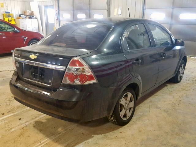 KL1TD56E49B616195 - 2009 CHEVROLET AVEO LS BLACK photo 4
