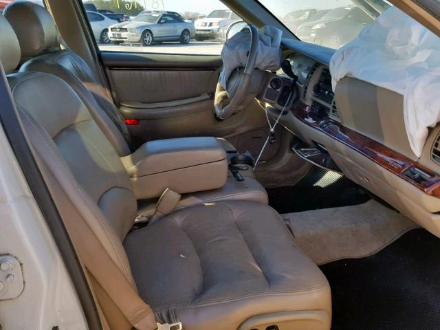 1G4CU5217X4631704 - 1999 BUICK PARK AVENU WHITE photo 5