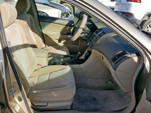 1HGCM561X5A163501 - 2005 HONDA ACCORD DX GOLD photo 5