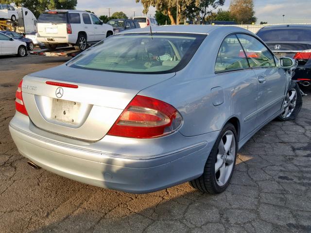 WDBTJ65J95F151033 - 2005 MERCEDES-BENZ CLK 320C SILVER photo 4