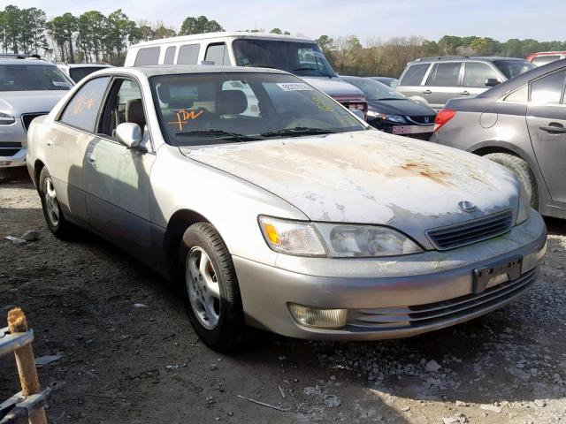 JT8BF28G4W0138054 - 1998 LEXUS ES 300 SILVER photo 1