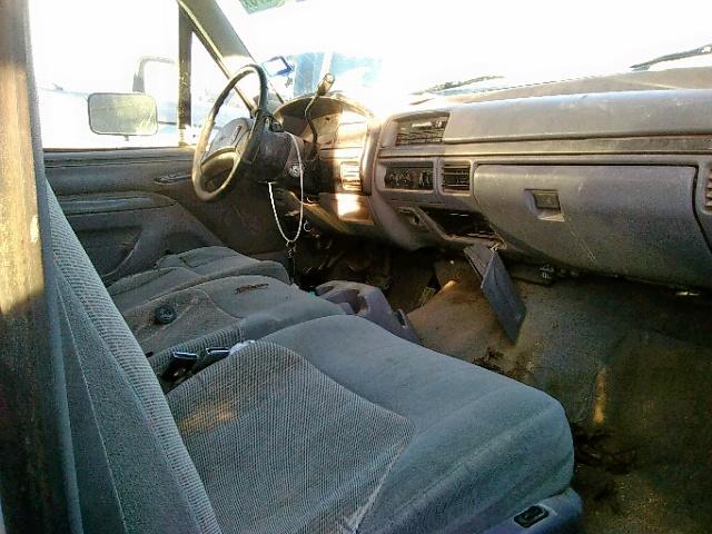 1FTJW35F6SEA81755 - 1995 FORD F350 WHITE photo 5