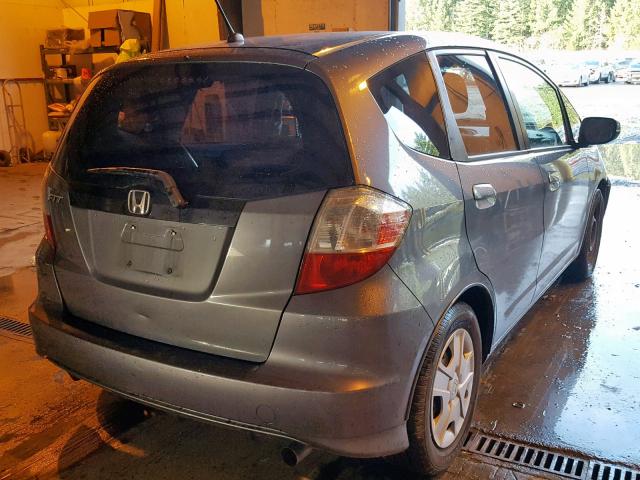 JHMGE8H39DC015371 - 2013 HONDA FIT GRAY photo 4