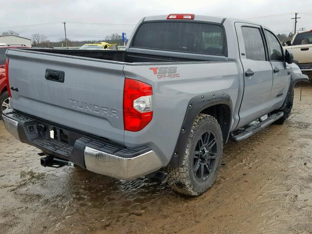 5TFDW5F19JX738885 - 2018 TOYOTA TUNDRA CRE GRAY photo 4