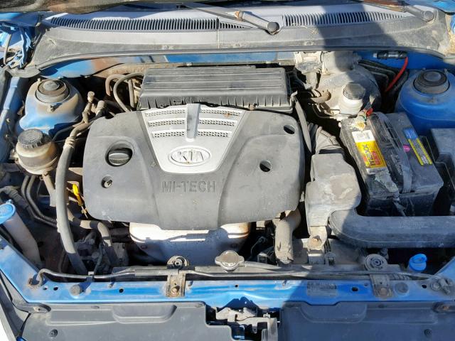 KNADC125136241135 - 2003 KIA RIO BLUE photo 7