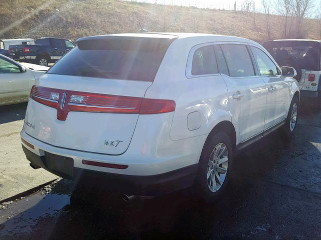 2LMGJ5M93DBL50115 - 2013 LINCOLN MKT WHITE photo 4