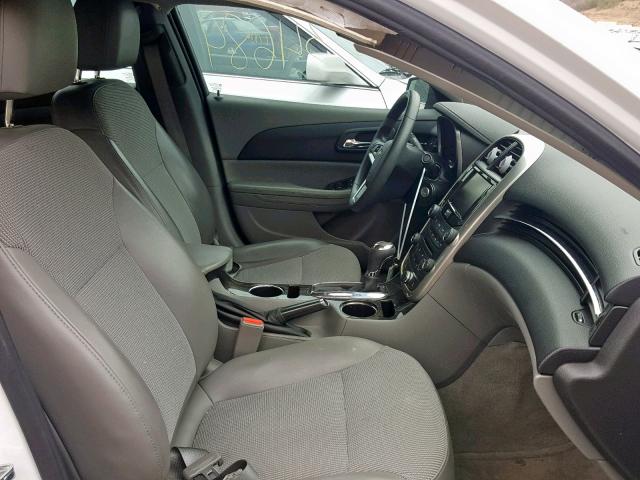 1G11C5SL5FF285504 - 2015 CHEVROLET MALIBU 1LT თეთრი ფოტო 5