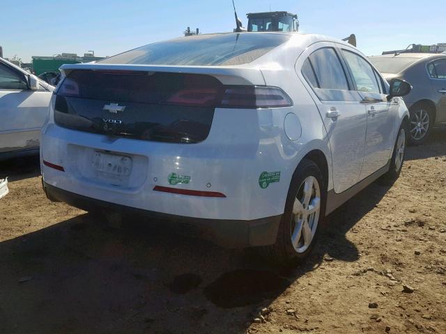 1G1RH6E43CU123117 - 2012 CHEVROLET VOLT WHITE photo 4