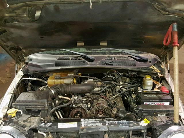 1J4GL58K85W631439 - 2005 JEEP LIBERTY LI GREEN photo 7