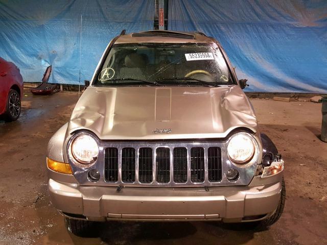 1J4GL58K85W631439 - 2005 JEEP LIBERTY LI GREEN photo 9