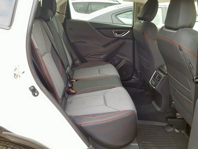 JF2SKAPC0KH413678 - 2019 SUBARU FORESTER S WHITE photo 6