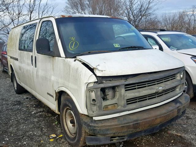 1GCFG29M121144743 - 2002 CHEVROLET EXPRESS G2 WHITE photo 1