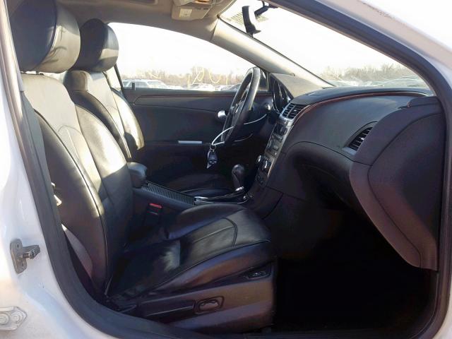1G1ZE5EB6AF120389 - 2010 CHEVROLET MALIBU LTZ 白色 照片 5