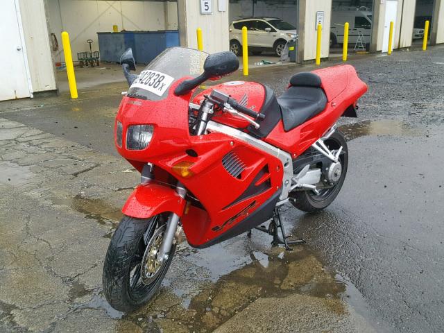 JH2RC3601SM501246 - 1995 HONDA VFR750 F RED photo 2