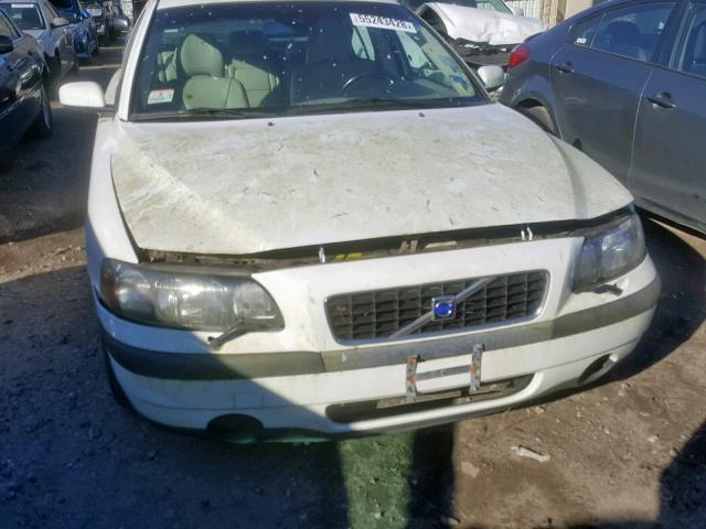 YV1RS64A242409323 - 2004 VOLVO S60 WHITE photo 9