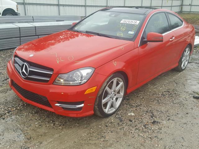 WDDGJ4HB5FG374585 - 2015 MERCEDES-BENZ C 250 RED photo 2