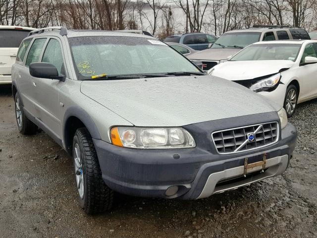 YV1SZ592151191018 - 2005 VOLVO XC70 GRAY photo 1