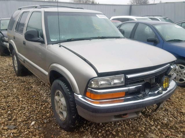 1GNDT13W0W2173133 - 1998 CHEVROLET BLAZER BEIGE photo 1