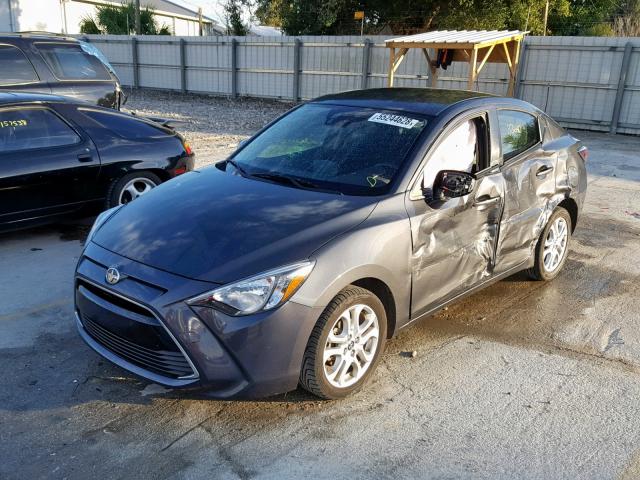 3MYDLBZV0GY135466 - 2016 TOYOTA SCION IA GRAY photo 2