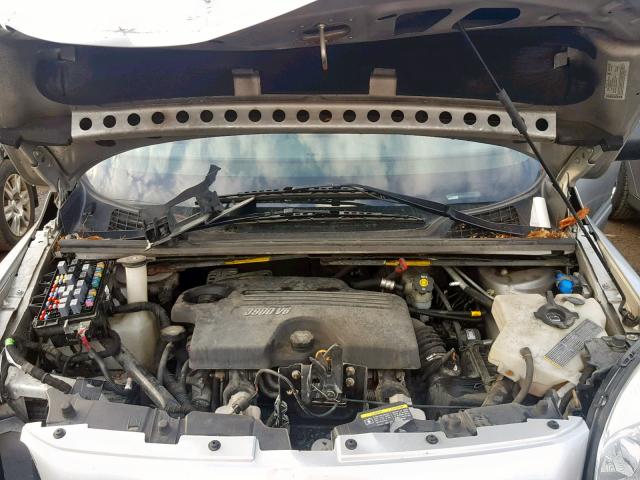 1GNDV33W78D205136 - 2008 CHEVROLET UPLANDER L 银色 照片 7