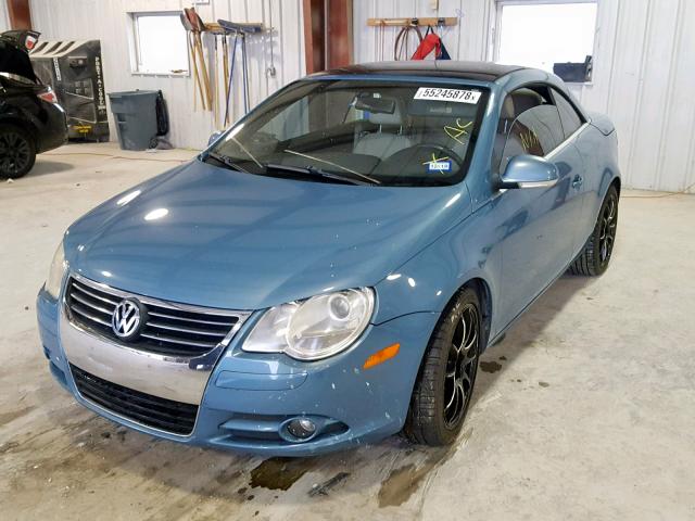 WVWDB71F08V002174 - 2008 VOLKSWAGEN EOS VR6 BLUE photo 2