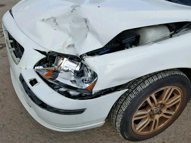 YV1RH592282699398 - 2008 VOLVO S60 2.5T WHITE photo 9