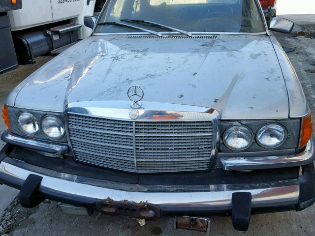 11612012002637 - 1979 MERCEDES-BENZ 300 SILVER photo 9