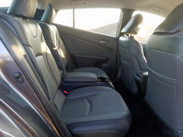 JTDKARFP8J3077245 - 2018 TOYOTA PRIUS PRIM 石墨色 照片 6