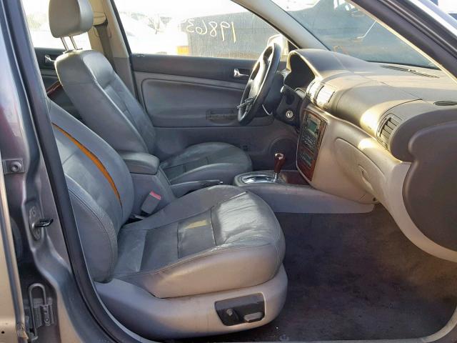 WVWWH63B33E311609 - 2003 VOLKSWAGEN PASSAT GLX 灰色 照片 5