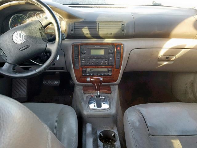 WVWWH63B33E311609 - 2003 VOLKSWAGEN PASSAT GLX 灰色 照片 9