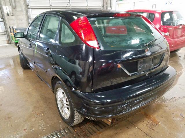 3FAFP37303R149218 - 2003 FORD FOCUS ZX5 BLACK photo 3