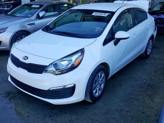 KNADM4A3XG6660606 - 2016 KIA RIO LX WHITE photo 2