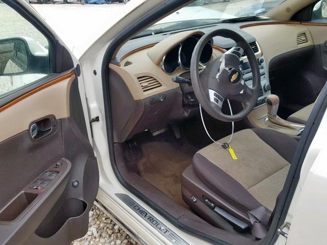 1G1ZC5E16BF289181 - 2011 CHEVROLET MALIBU 1LT WHITE photo 9
