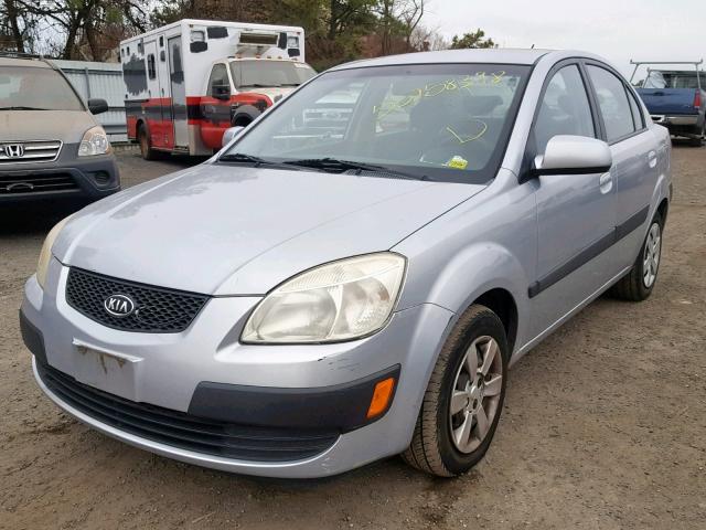 KNADE123576222702 - 2007 KIA RIO BASE SILVER photo 2