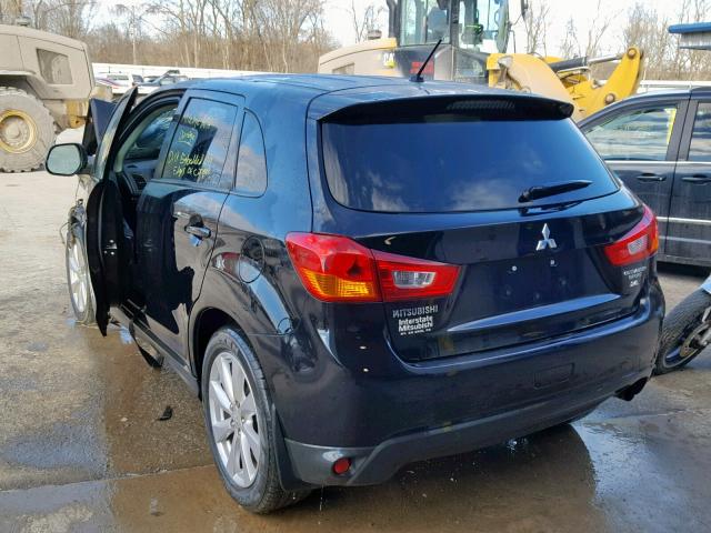 4A4AP3AW4FE043927 - 2015 MITSUBISHI OUTLANDER BLACK photo 3