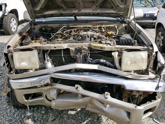 1N6ED27T3YC335427 - 2000 NISSAN FRONTIER C GOLD photo 7