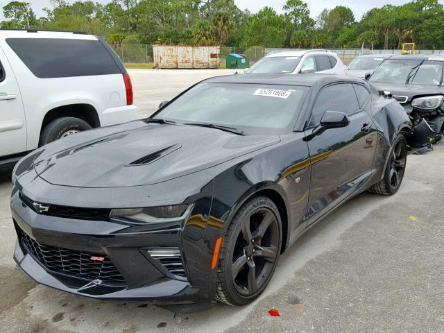 1G1FE1R71J0146337 - 2018 CHEVROLET CAMARO SS BLACK photo 2