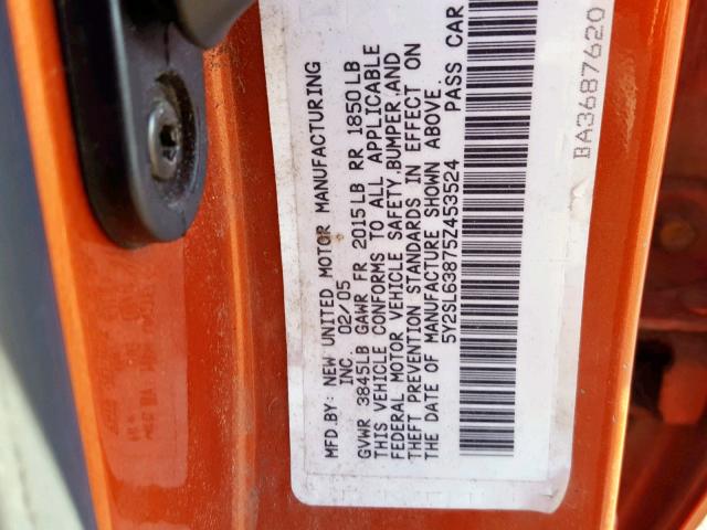 5Y2SL63875Z453524 - 2005 PONTIAC VIBE ORANGE photo 10