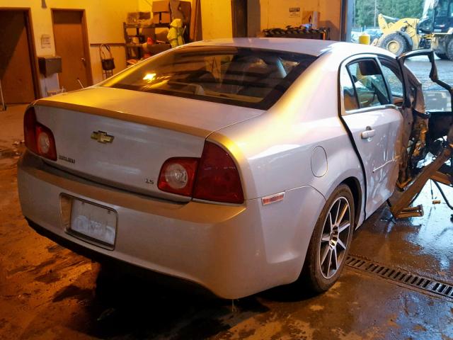 1G1ZG57N394188691 - 2009 CHEVROLET MALIBU LS Gümüş foto 4