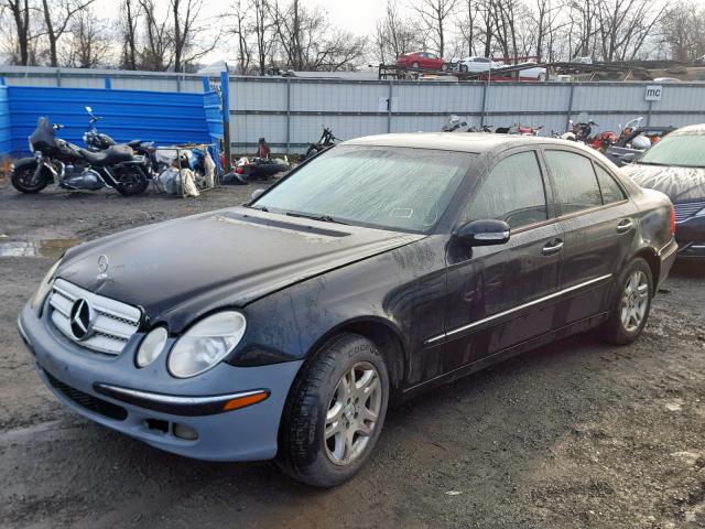 WDBUF65J95A625033 - 2005 MERCEDES-BENZ E 320 BLACK photo 2