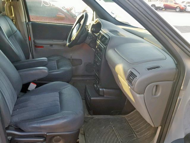 1GNDX13E61D161867 - 2001 CHEVROLET VENTURE LU SILVER photo 5