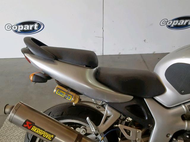 JS1VP52A022101108 - 2002 SUZUKI SV650 S SILVER photo 6