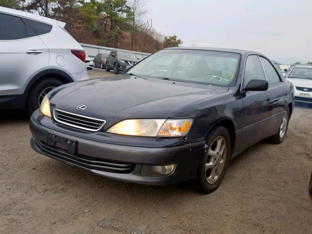 JT8BF28G0Y5076495 - 2000 LEXUS ES 300 BLACK photo 2