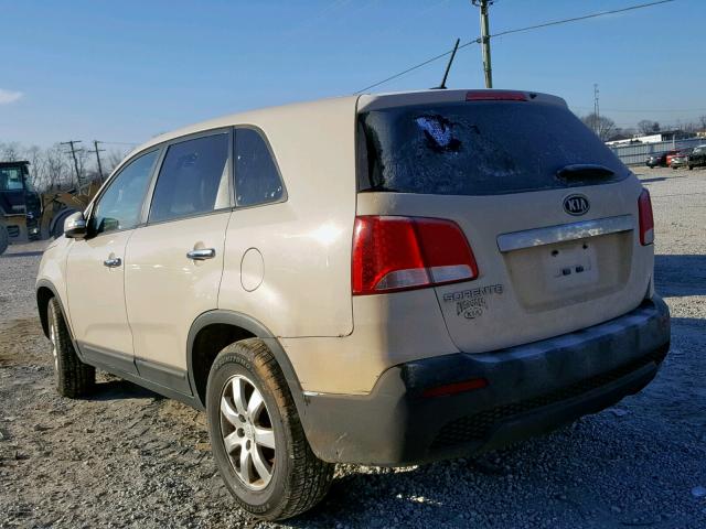 5XYKT3A11BG153184 - 2011 KIA SORENTO BA CREAM photo 3